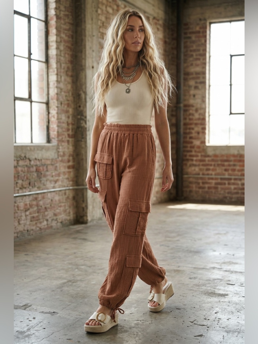 NWT Eesome Mineral Washed Textured Cargo Pocket Jogger Pants Terracotta